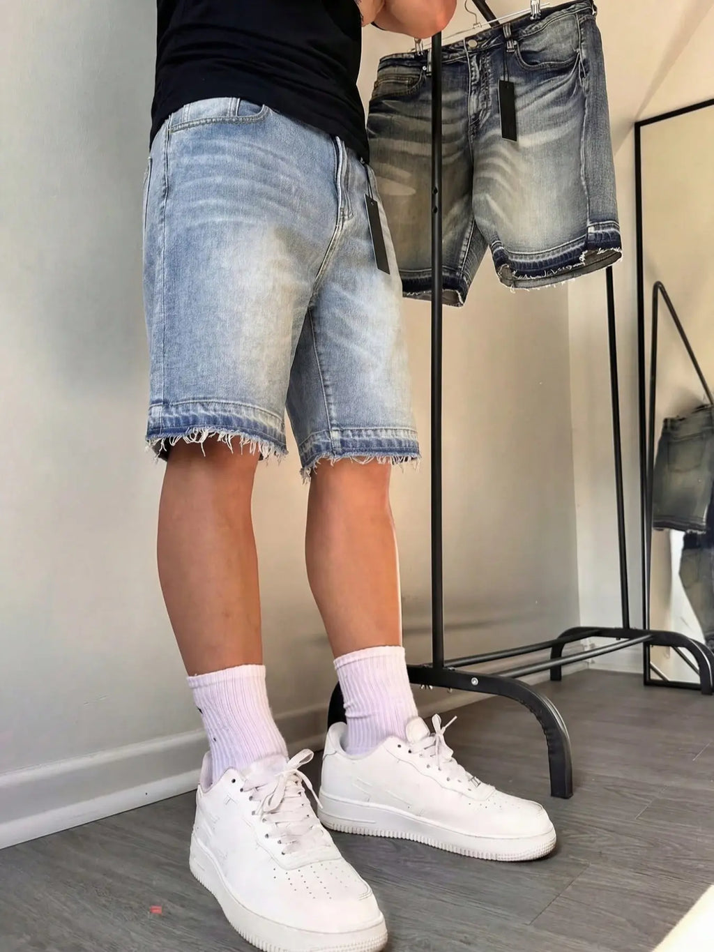 Y2K Street Style Loose Fit Oversized Denim Shorts with Cotton Slant Pocket Design, Trendy Wide Leg Summer Streetwear for Men