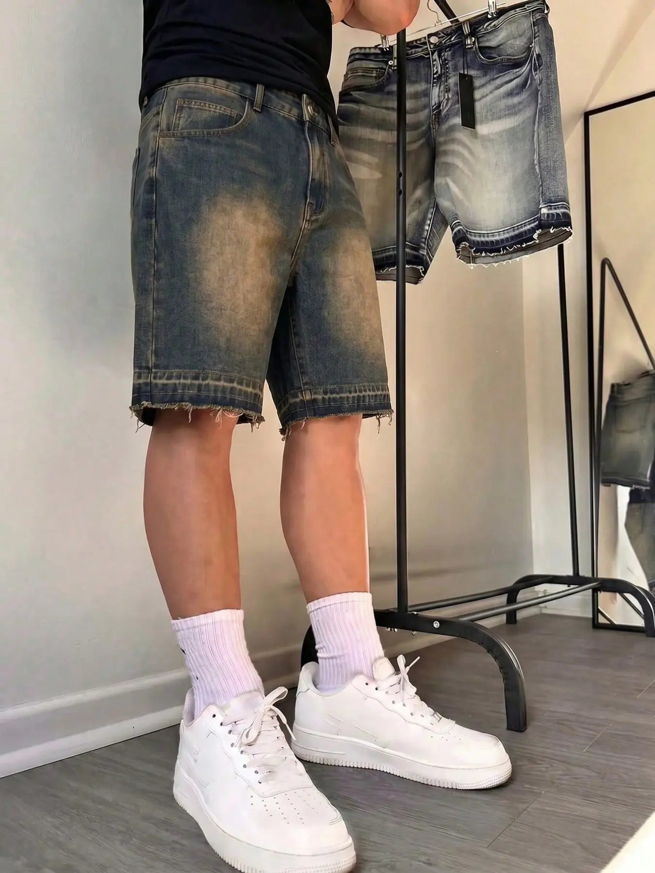 Y2K Street Style Loose Fit Oversized Denim Shorts with Cotton Slant Pocket Design, Trendy Wide Leg Summer Streetwear for Men